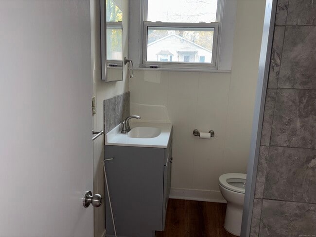 Photo - 49 N Harbor St Unit 1