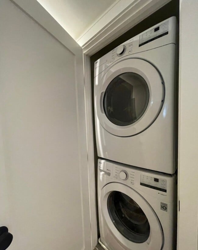 Photo - 65 Cameron St