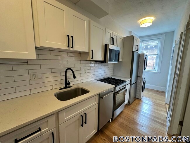 152 Salem St Unit 5
