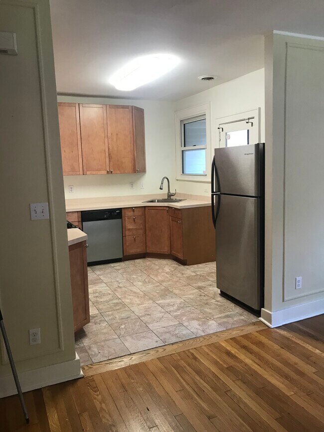 Photo - 1418 N Negley Ave Unit 1