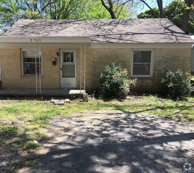 Building Photo - 2705 S Harrison St Rental