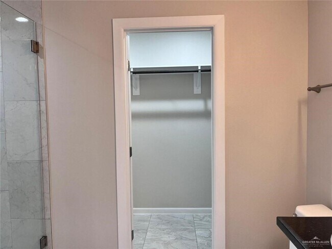 Photo - 13 Palmer Rd Unit 1