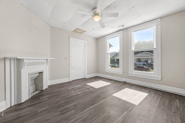 Photo - 652 N 29th St