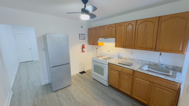 Photo - 1438 Presstman St