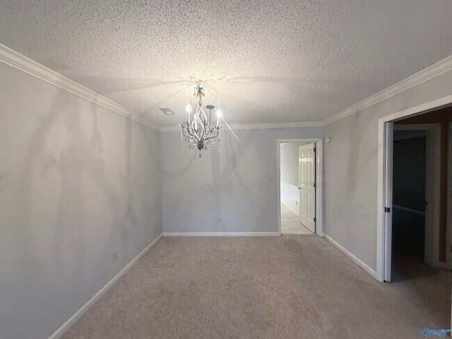 248 W Lake Cir