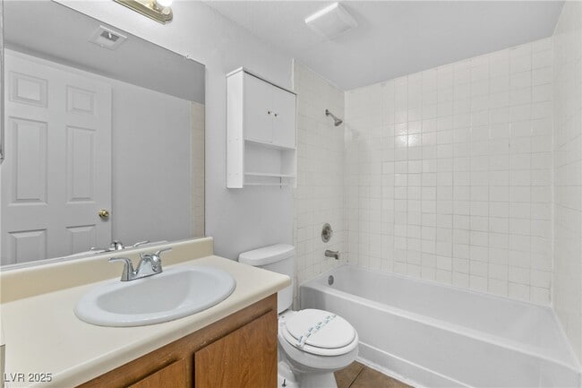 Photo - 4651 Amberleigh Ln Unit B