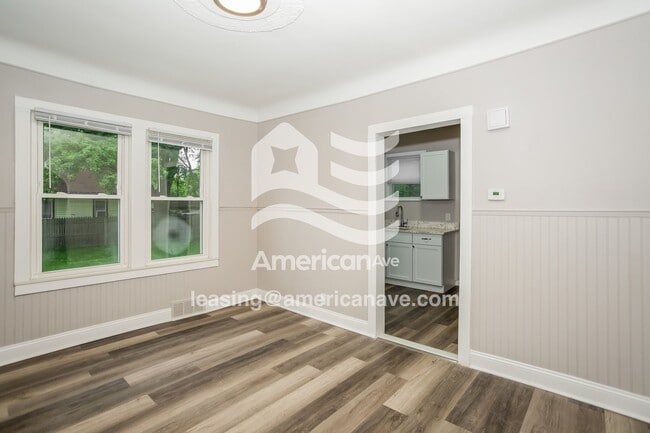 Photo - 404 W George Ave