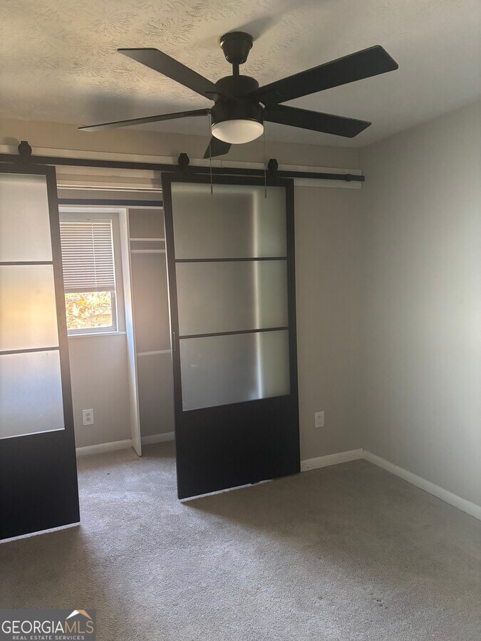 Photo - 602 Dixon Rd