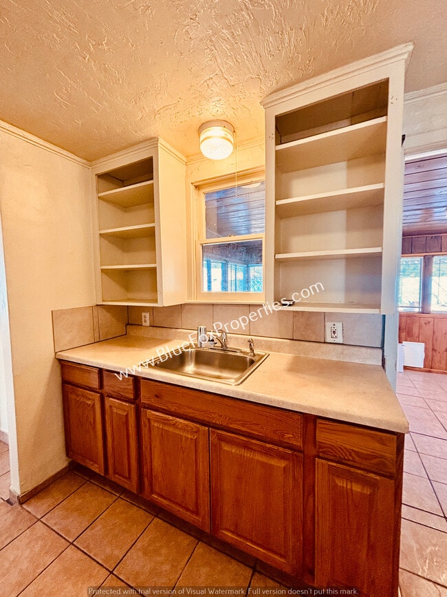 Photo - 3707 E Glenn St