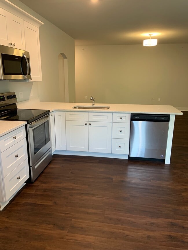 Photo - Crystal Pines Building 2 Unit 13