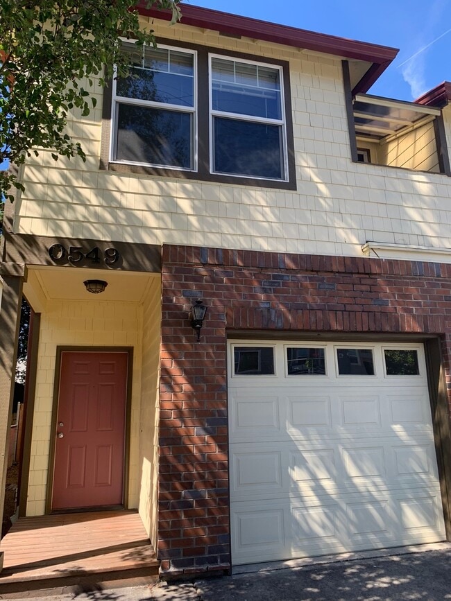 549-557 S Nevada St.