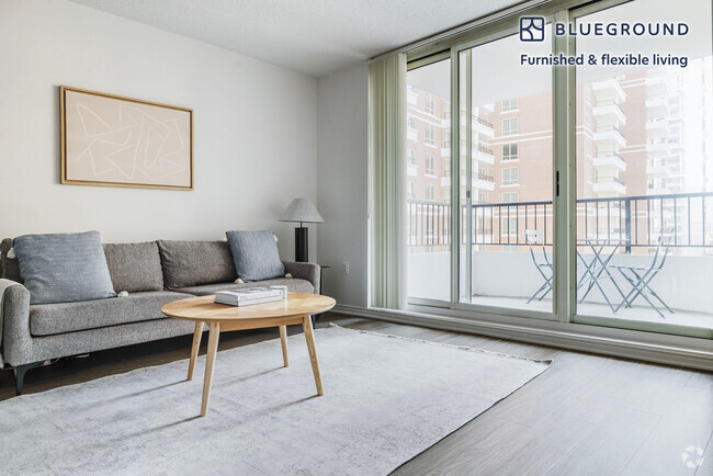 Building Photo - 850 N Randolph St Unit FL7-ID945 Rental