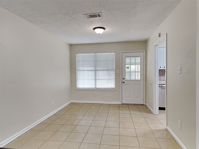 Photo - 14114 Fleur De Lis Blvd