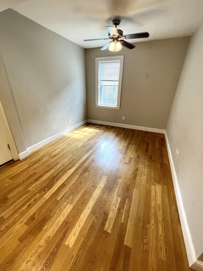 Photo - 136 Berkshire St Unit 4