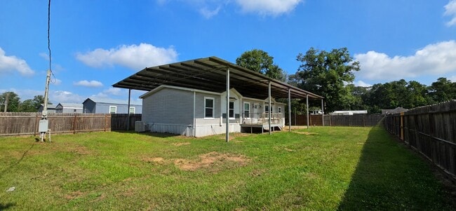 Building Photo - 2571 Lee Turner Rd