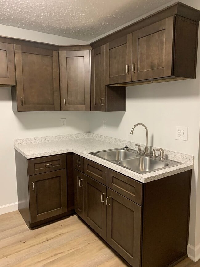 Photo - 618 Hiawatha Rd Unidad C