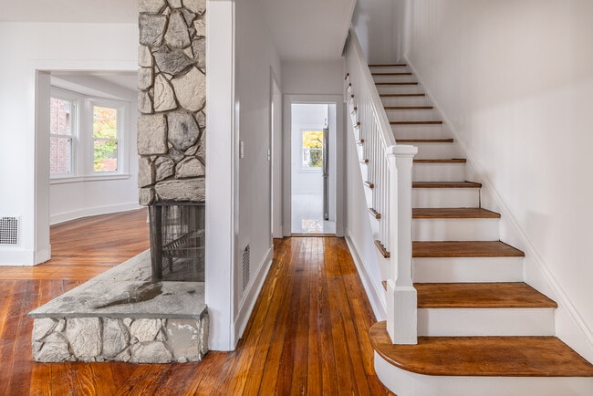 Photo - 400 East Ave