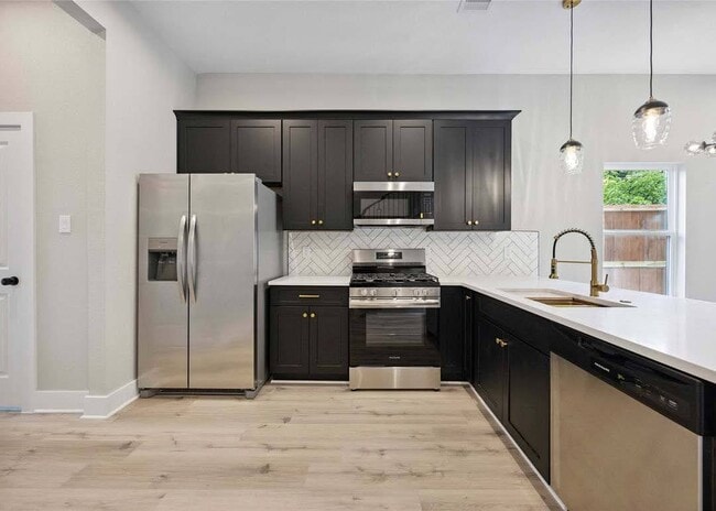 Photo - 217 Pheasant St