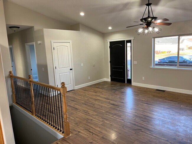 Photo - 3700 Merlin Dr