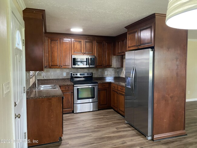 Photo - 104 St Elmo Rd