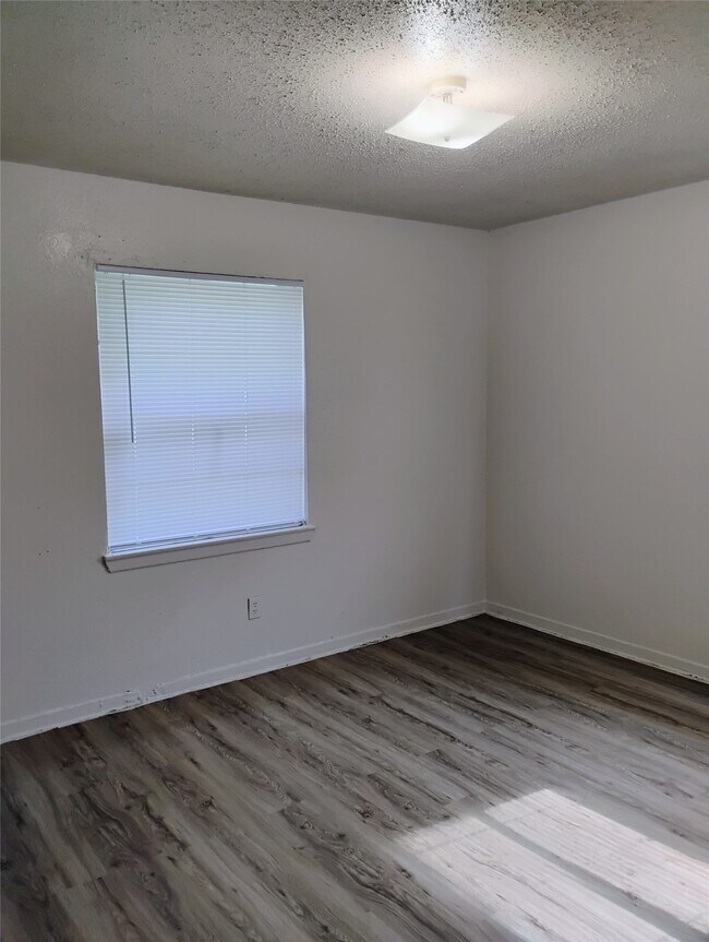 Photo - 4203 Dawson Ln