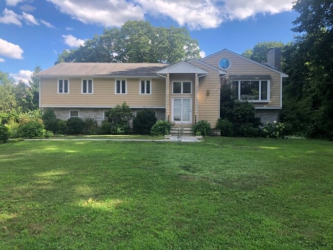 Photo - 103 Sherburn Cir House