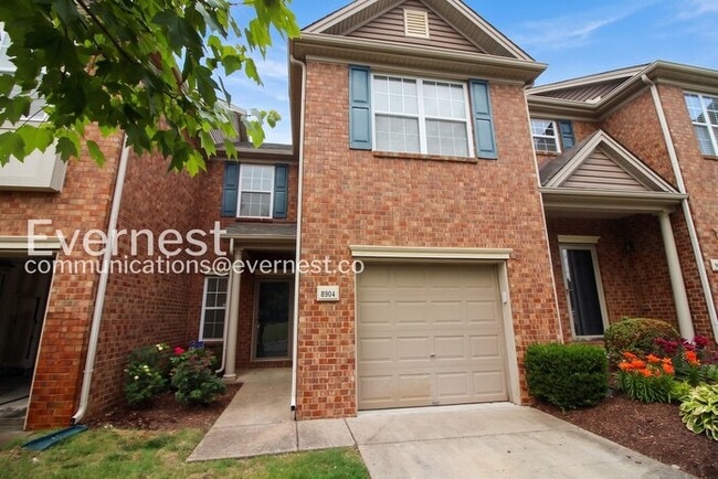 Building Photo - 3 Bed/2.5 Bath Townhome with Garage / Pet-Friendly / Coming Soon!