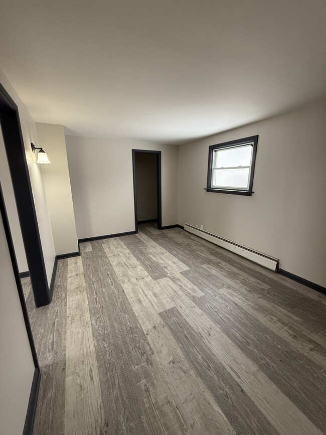 Bedroom - 139 Rossler Ave Unit Lower rear