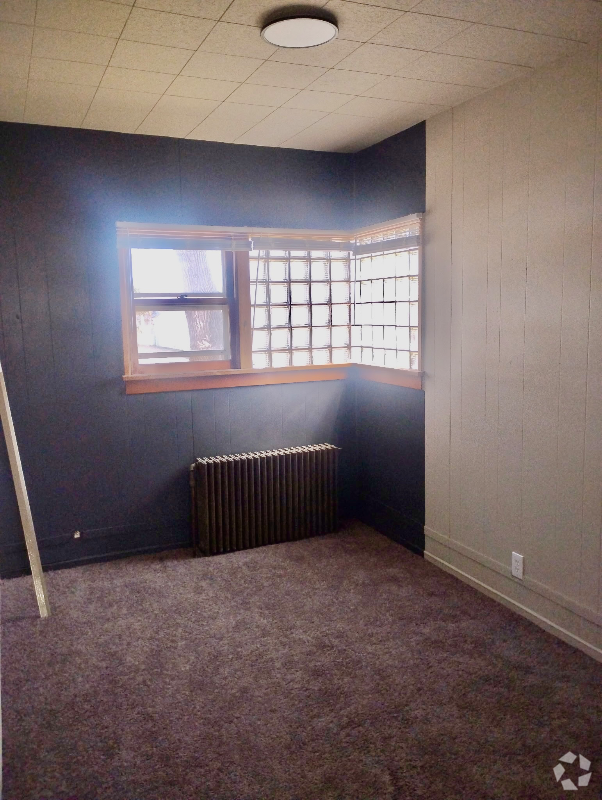 Building Photo - 208 2nd St S Unit 5 Rental