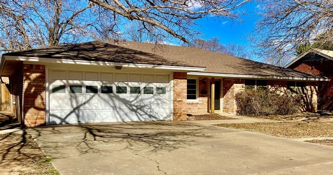 Photo - Gorgeous! Completely Remodeled 3/2/2 in Bayless with Washer/Dryer and Fridge!