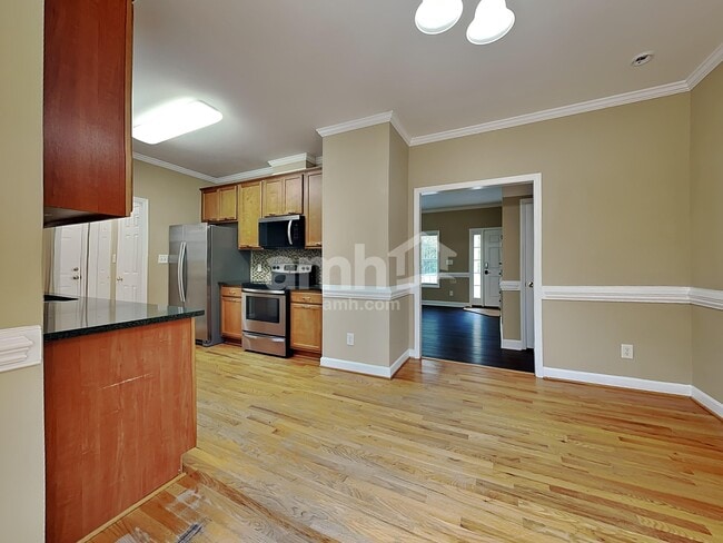 Photo - 7904 Willow Croft Dr