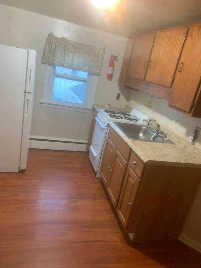 Photo - 268 Weber Ave Unit 2 - Second Floor