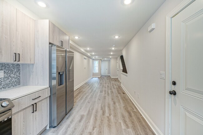 Photo - 1836 Willington St Unit A