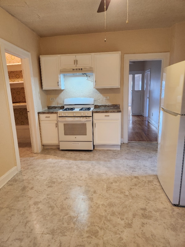 Photo - 9631 S Ave M Unidad 2