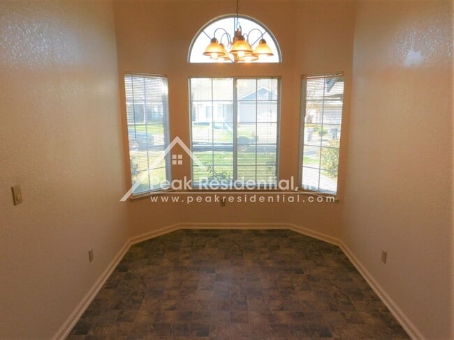 Photo - Spacious 3bd/2ba North Sacramento House with 2-Car Garage