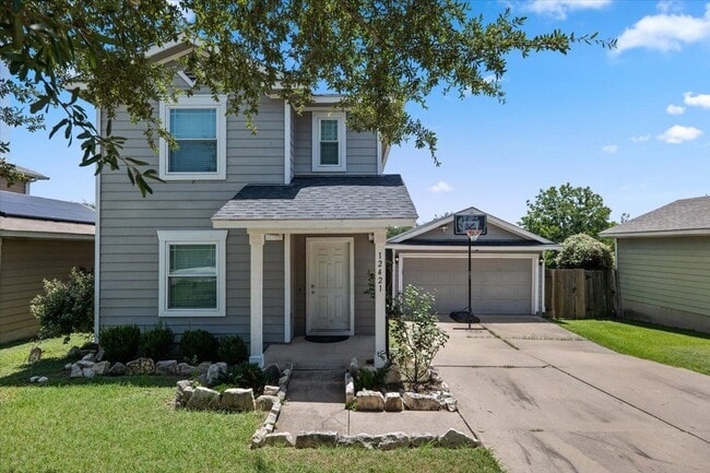 Building Photo - 12421 Briarcreek Loop