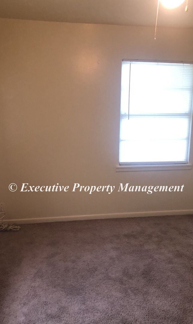 Photo - 608 S 3rd St