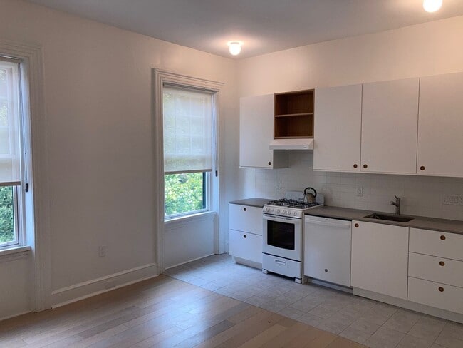 Photo - 1108 Pine St Unit #2F