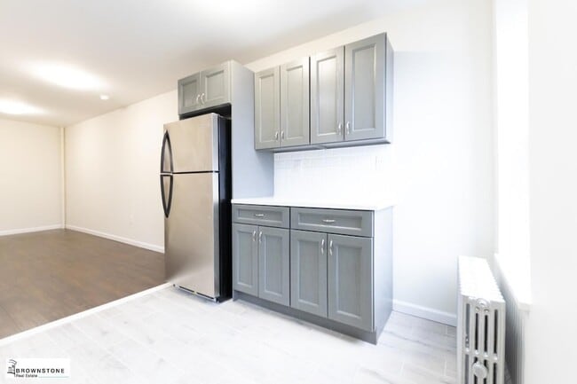 Photo - 662 6th Ave Unidad 4L