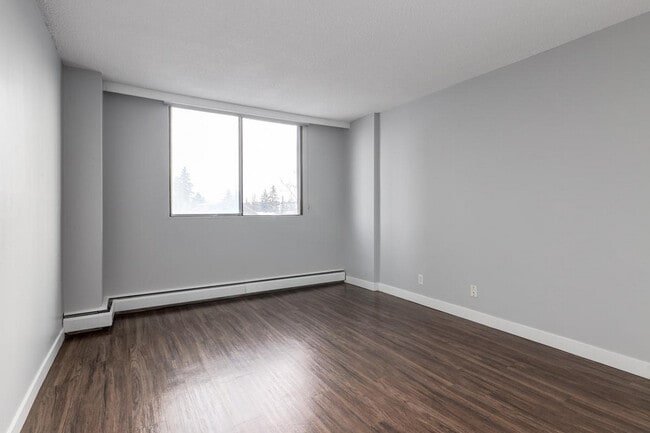 Photo - Glenmore Gardens Towers