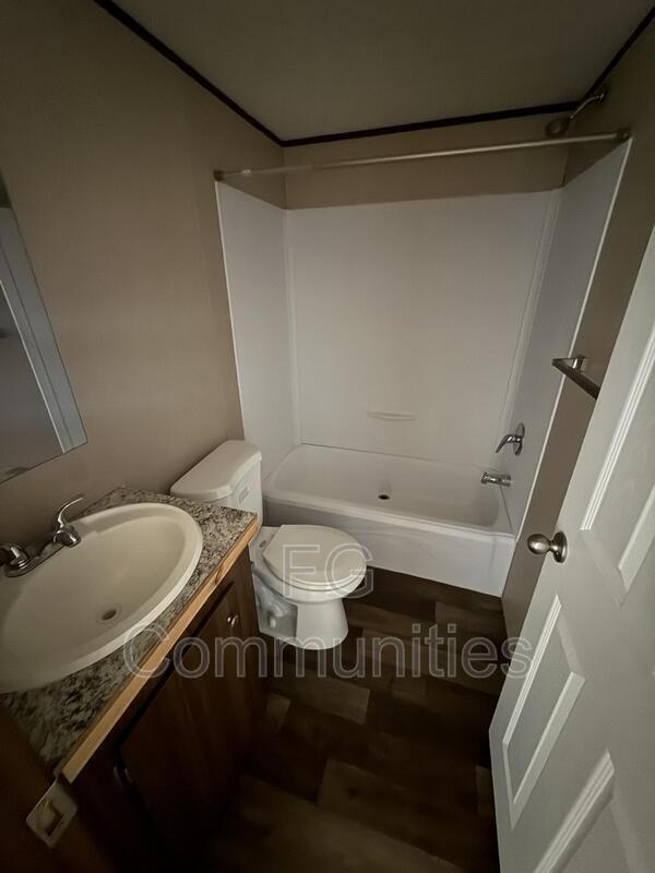 Photo - 3160 Dunn St