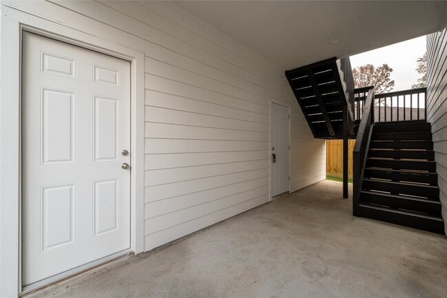 Photo - 7220 S Hall St