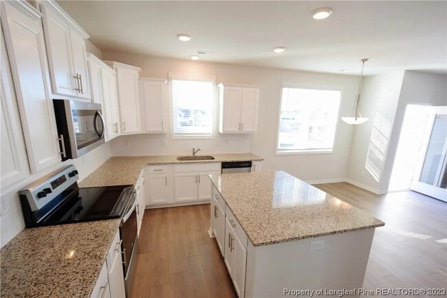 Photo - 347 Brentmoor Dr