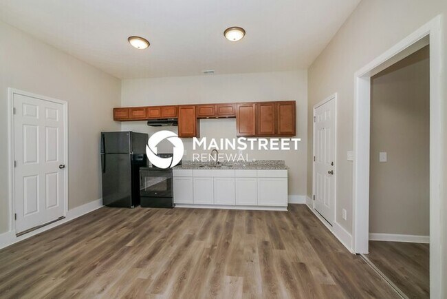 Photo - 3 Bedroom Pet-Friendly Home in Louisville,...