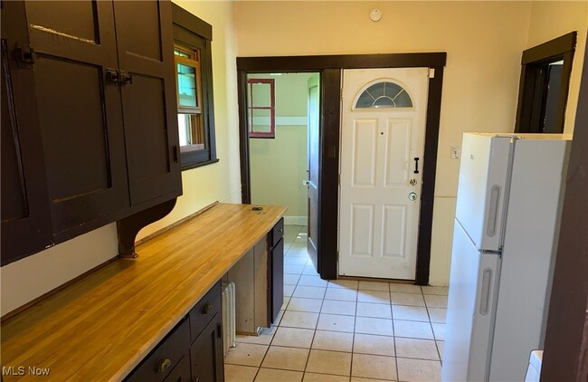 Photo - 280 Fairgreen Ave Unit 3