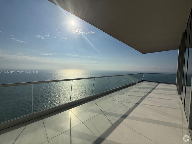 Building Photo - 18501 Collins Ave Unit 4904 Rental