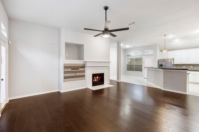 Photo - 35 Auburn Path Dr