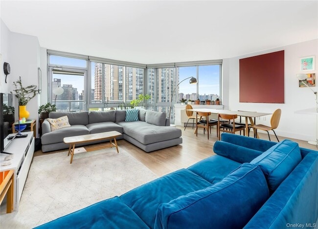 Building Photo - 47-05 Center Blvd