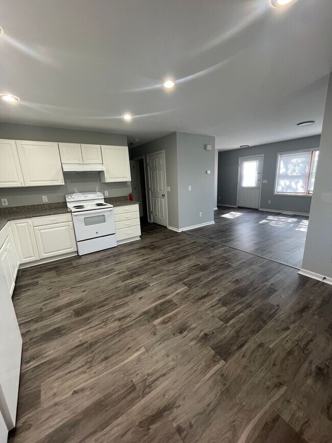 Building Photo - 230/232 Brookridge Rd. Unit 230