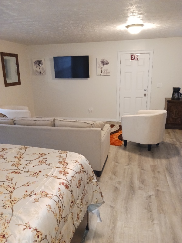 Photo - 1260 Grove Park Dr Unit In law suite